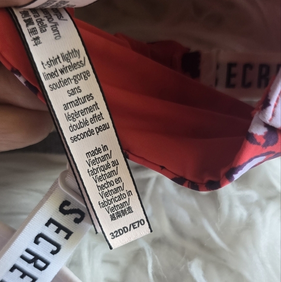 Victoria's Secret T-shirt Bra - Picture 7 of 7